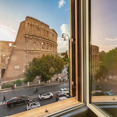 Iconic Apartment With Unique Colosseum View Rzym Zewnętrze zdjęcie