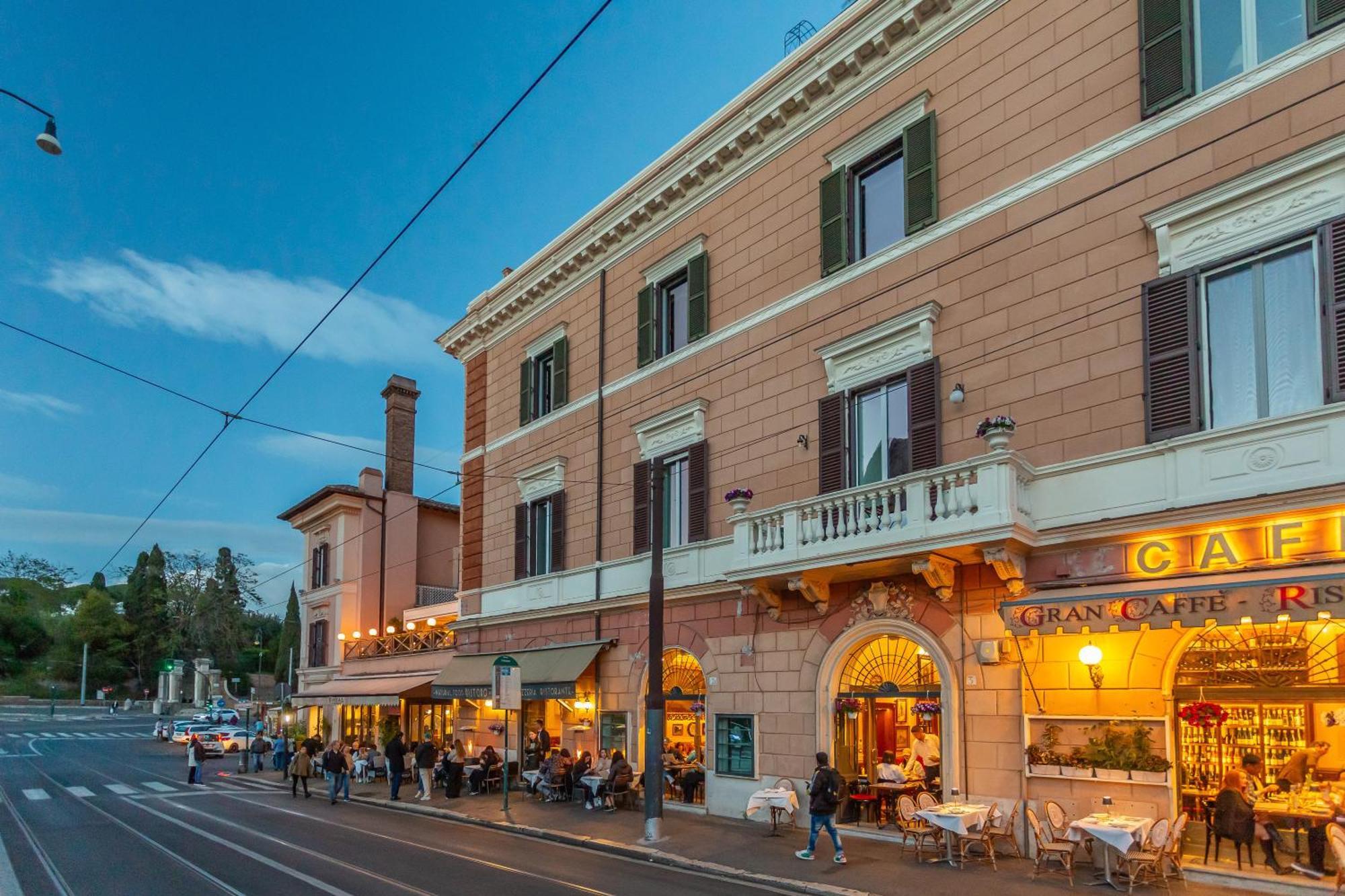Iconic Apartment With Unique Colosseum View Rzym Zewnętrze zdjęcie